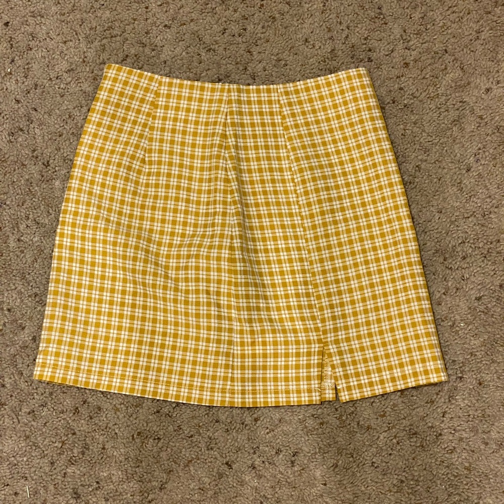 SHEIN Yellow Gingham Split Hem Skirt